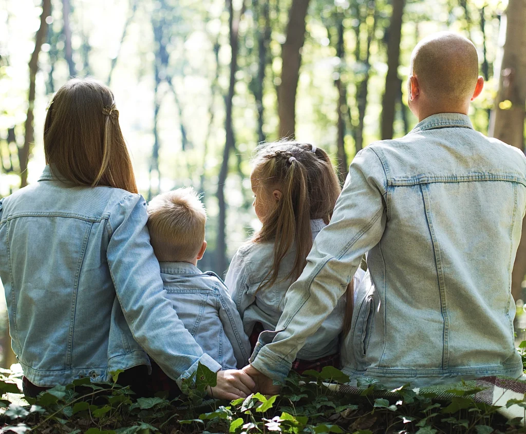 An image of a family, showcasing the positive impact of thinking on relationships