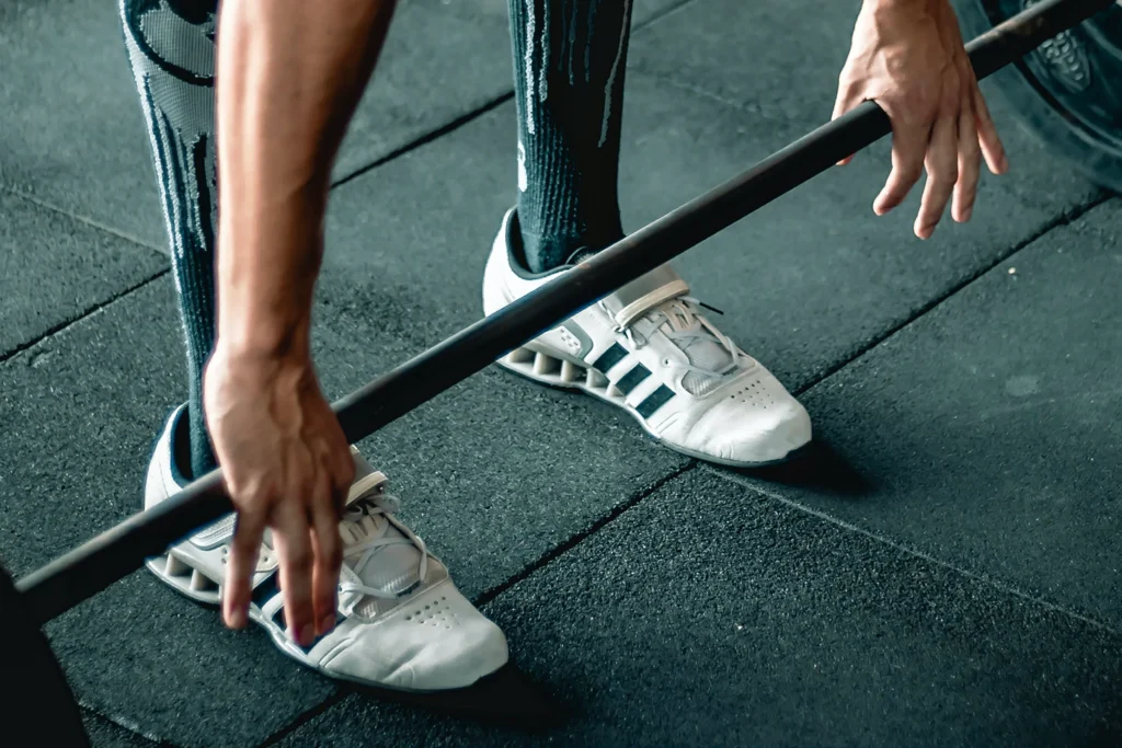 Deadlift shoes for weightlifting